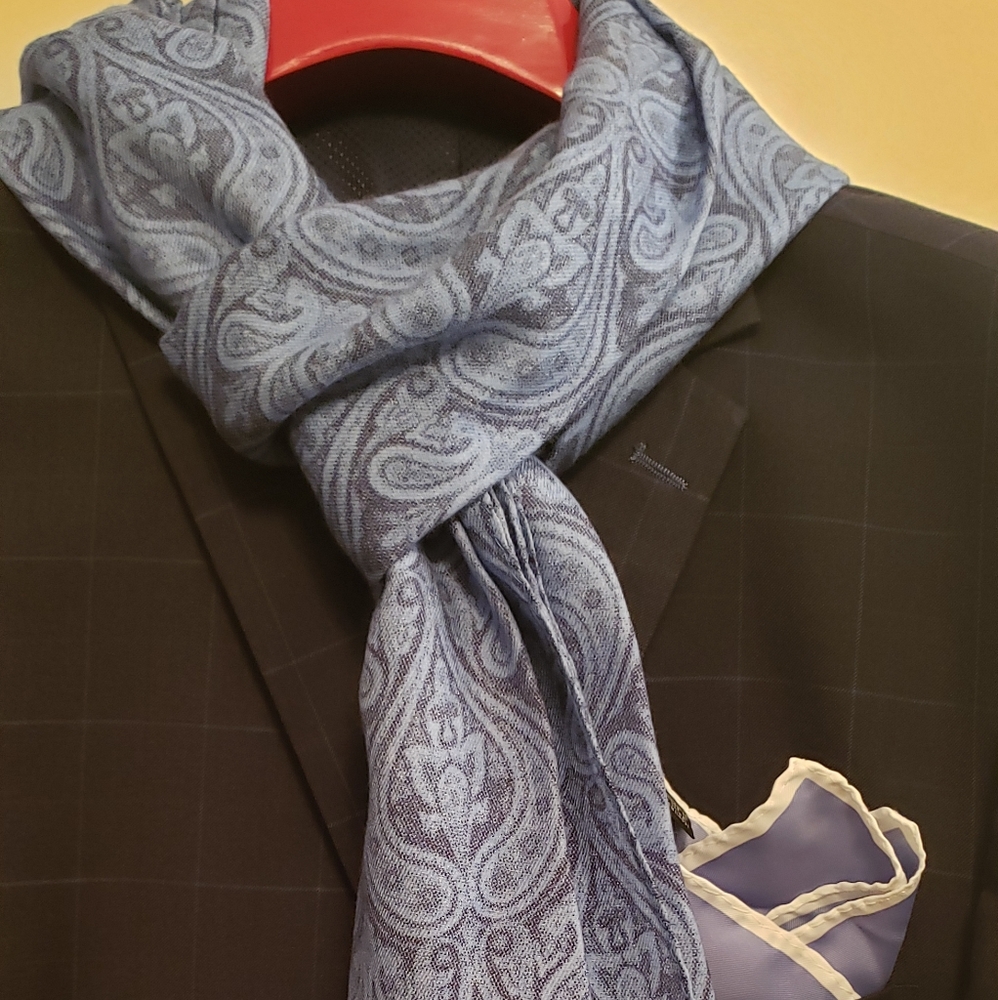 Jos. A. Bank men's scarf - Picture 5 of 12